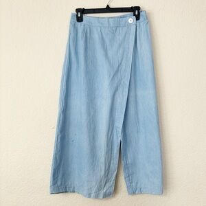 Wide leg Crop pants Size L NEW
